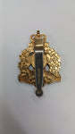 Badge de béret en métal Rég. de Maisonneuve (surplus)